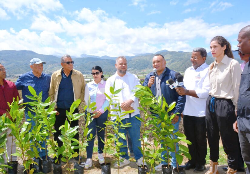 Hecmilio Galván "Es tiempo de aprovechar la agricultura de Constanza para el Agroturismo"