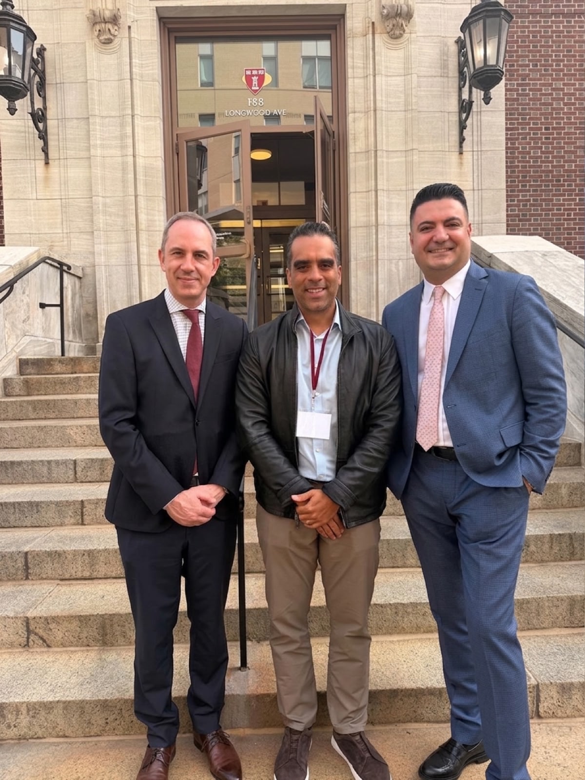 Harvard certifica al dominicano Marcos Peguero en programa especializado de ortodoncia