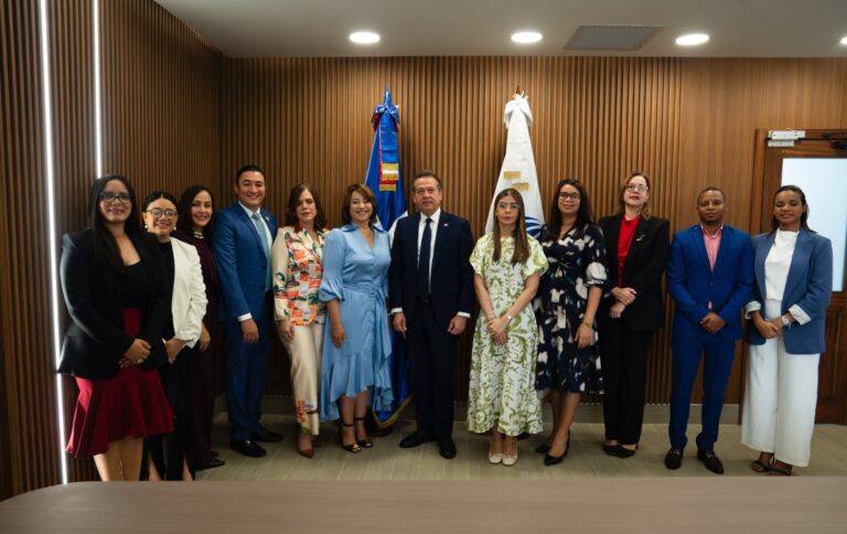 MIVHED y sector financiero facilitarán el acceso a vivienda a familias sin historial crediticio