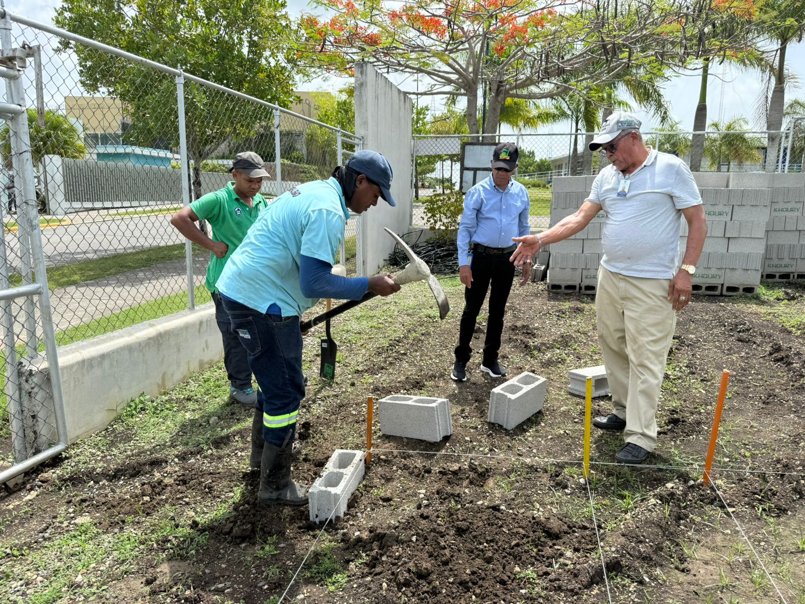 RESIDE y Ministerio de Agricultura impulsan rehabilitación de huerto comunitario