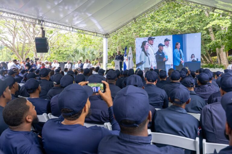 Medio Ambiente impulsa fortalecimiento del cuerpo guardaparques para cuidar áreas protegidas