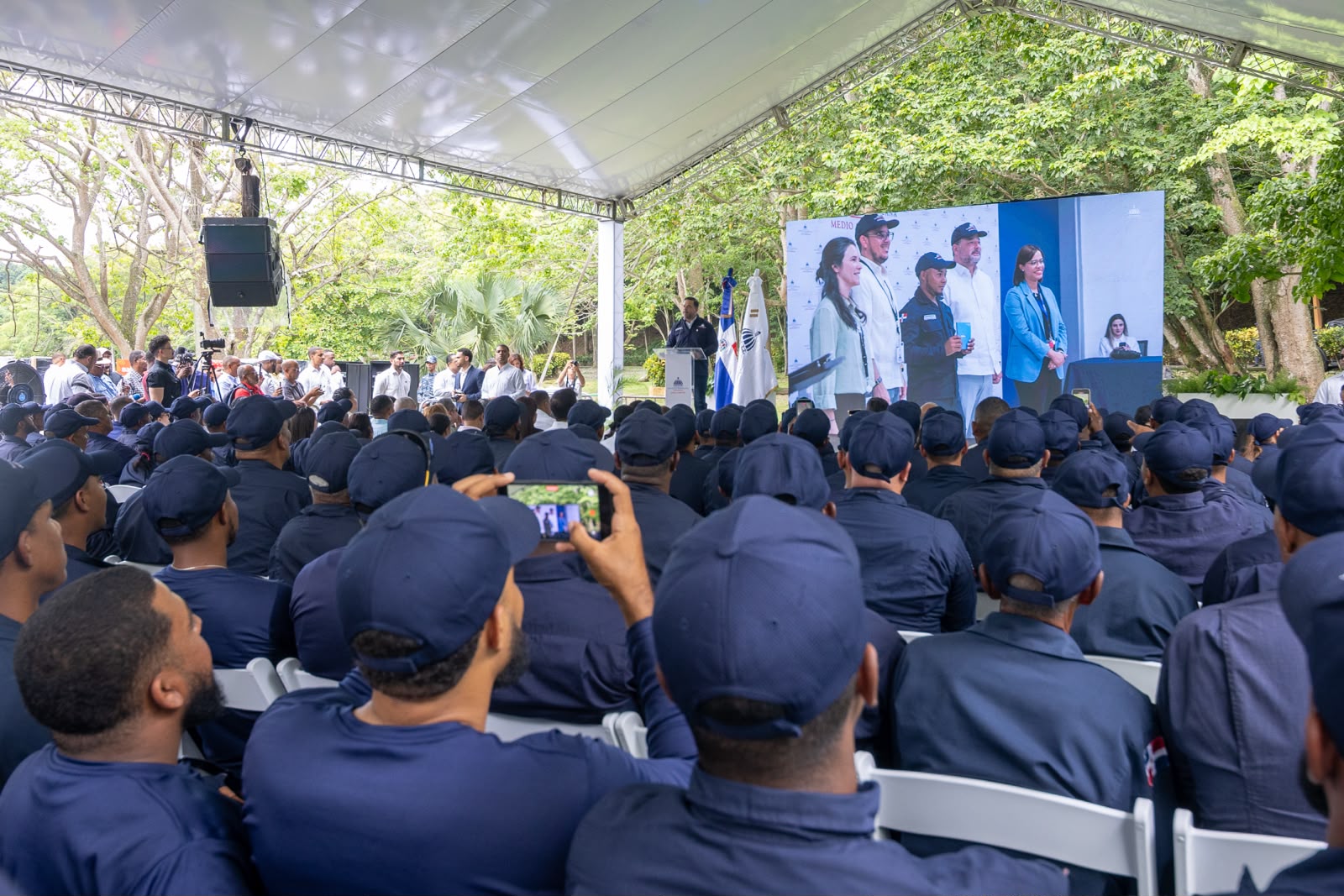 Medio Ambiente impulsa fortalecimiento del cuerpo guardaparques para cuidar áreas protegidas