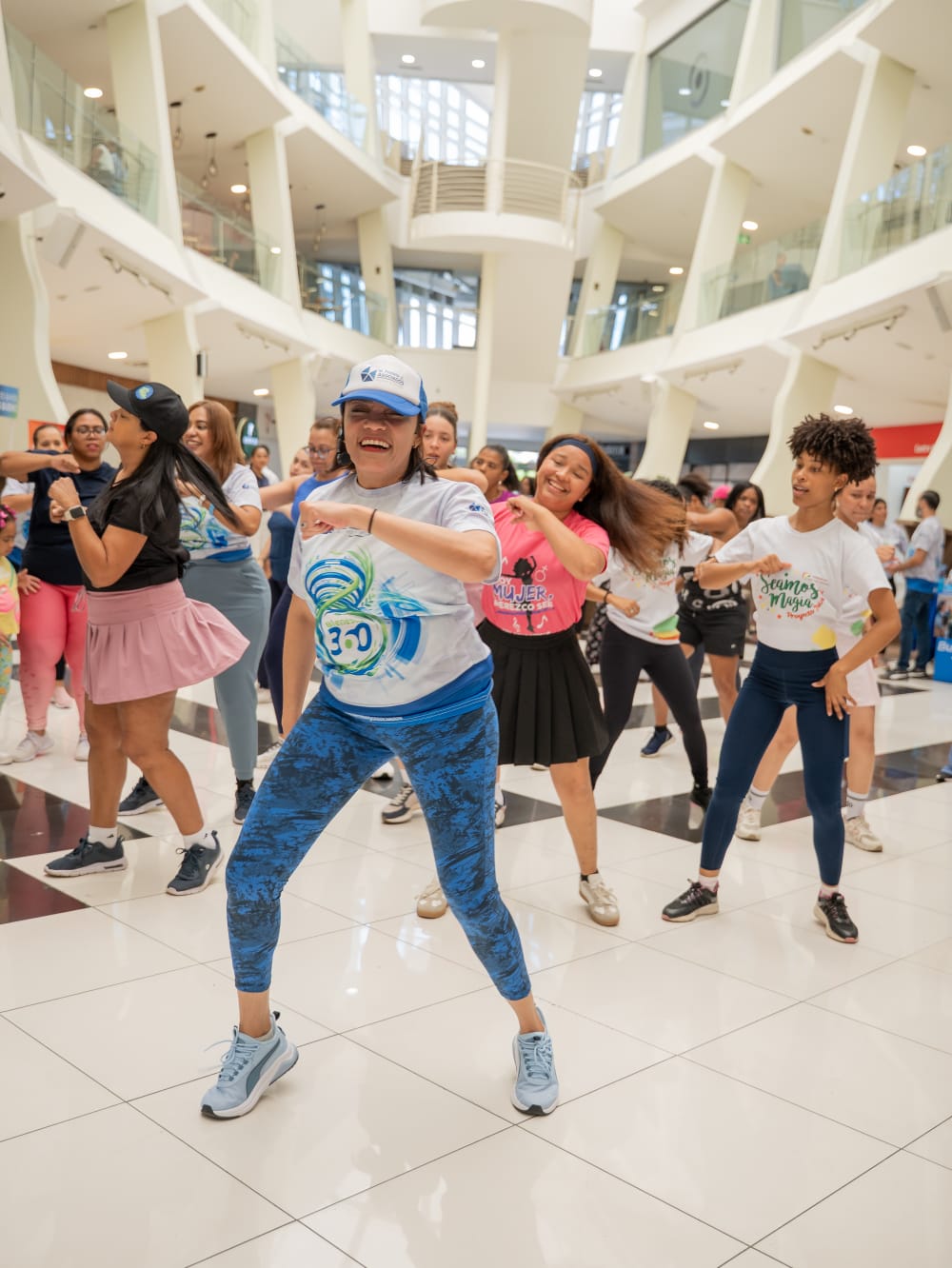 M. Fermin & Asociados celebra séptima versión Zumbathon Bienestar 360