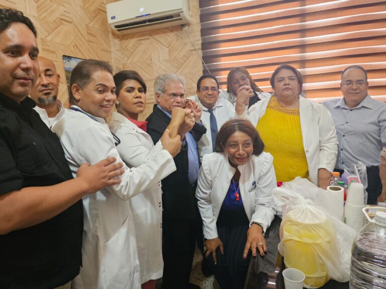 ¡Médicos logran cometido!, dejan en libertad a galeno bajo presentación periódica y garantía económica