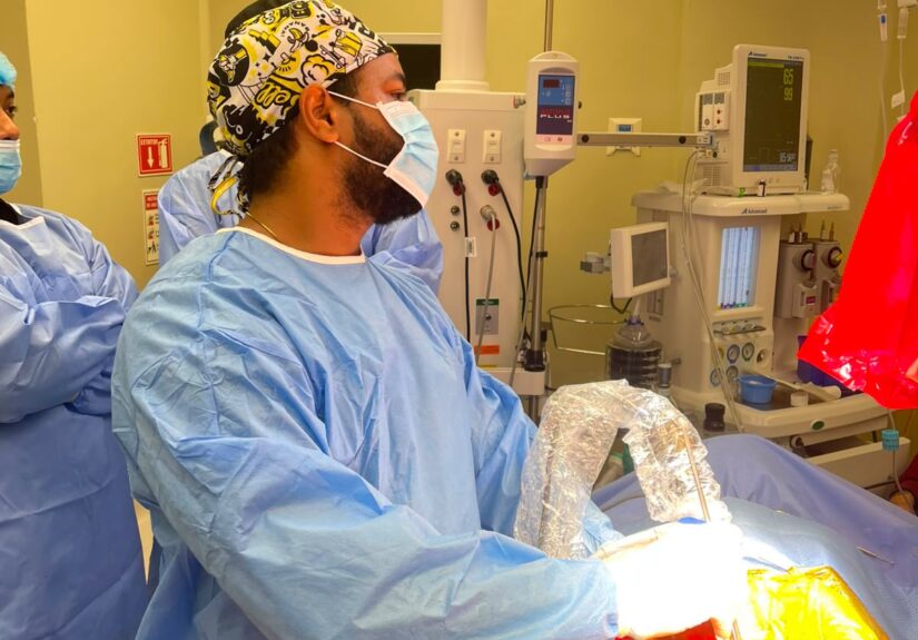 Hospital General y de Especialidades Dr. Mario Tolentino Dipp realiza con éxito su primera cirugía de columna mínimamente invasiva por endoscopia
