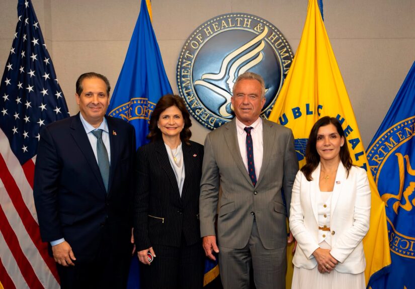 Vicepresidenta Peña y ministro Atallah fortalecen cooperación sanitaria con EE.UU. durante reunión con el secretario Robert F. Kennedy Jr.