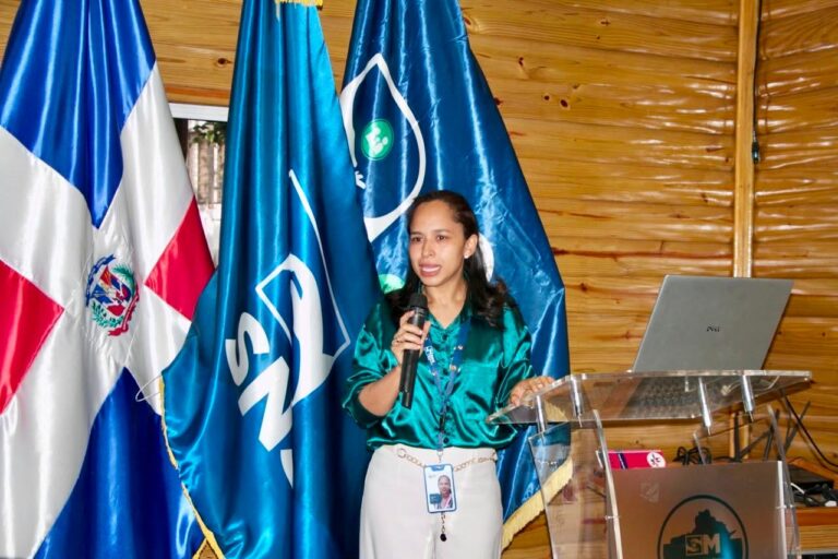 SNS Y SRSO capacitan sobre estrategia preventiva “Profilaxis Post Exposición al VIH”