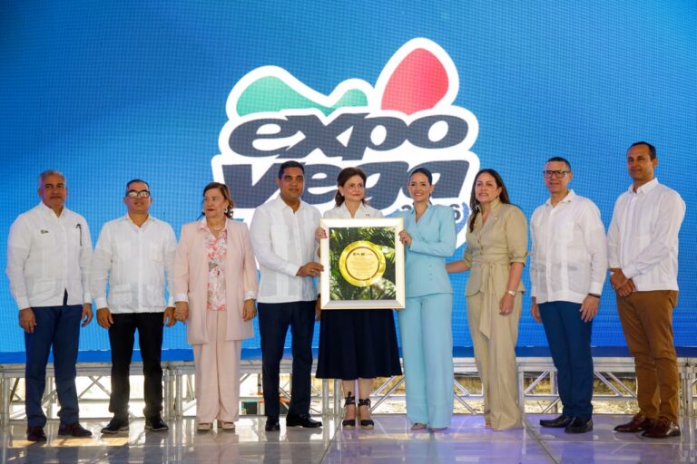 Vicepresidenta Raquel Peña destaca apuesta del presidente Abinader por el desarrollo de las provincias como base del crecimiento nacional