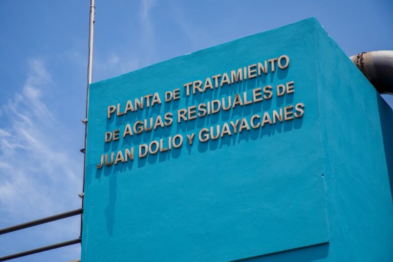 Contribuyendo al desarrollo sostenible del turismo, presidente Abinader inaugura planta de tratamiento de aguas residuales en beneficio de Juan Dolio y Guayacanes