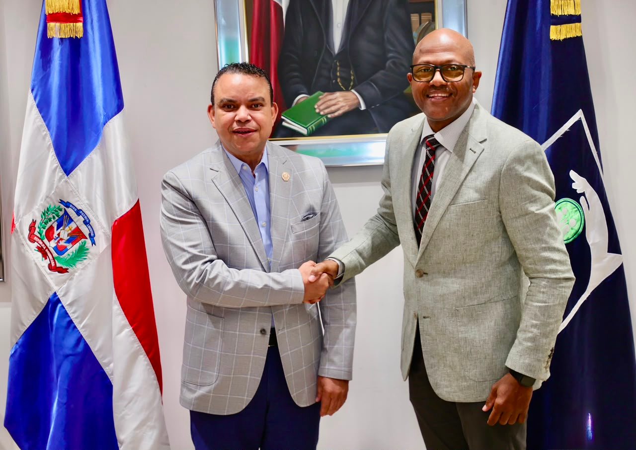 Titular del SNS es reconocido por el CMD como Hijo Meritorio de Sánchez Ramírez