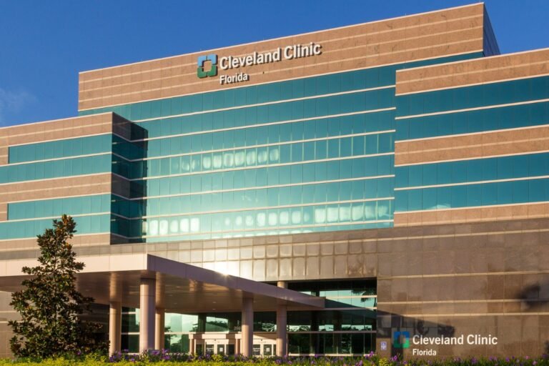 U.S. News & World Report nombra a Cleveland Clinic como uno de los mejores hospitales del país para 2026-2027