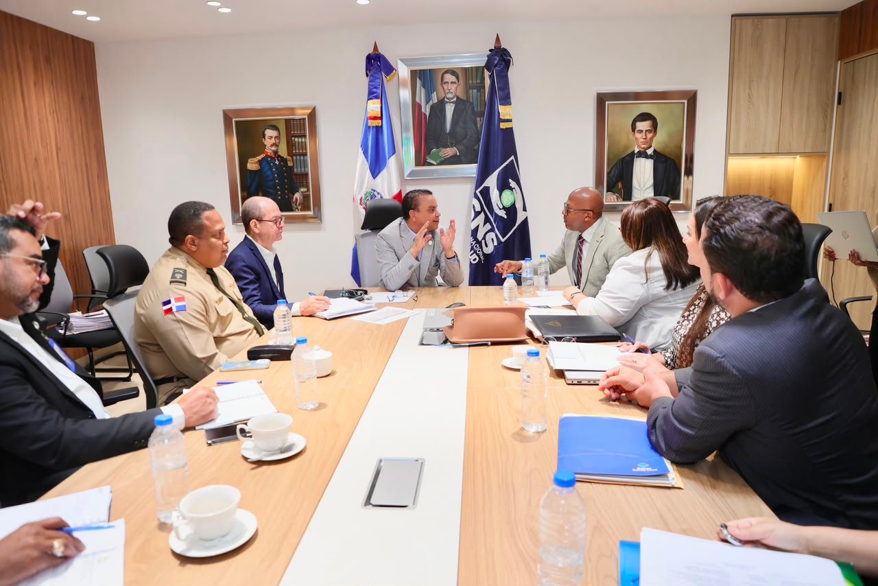 SNS y CMD mantienen diálogo y trabajo conjunto  para fortalecimiento prestación de  servicios de salud