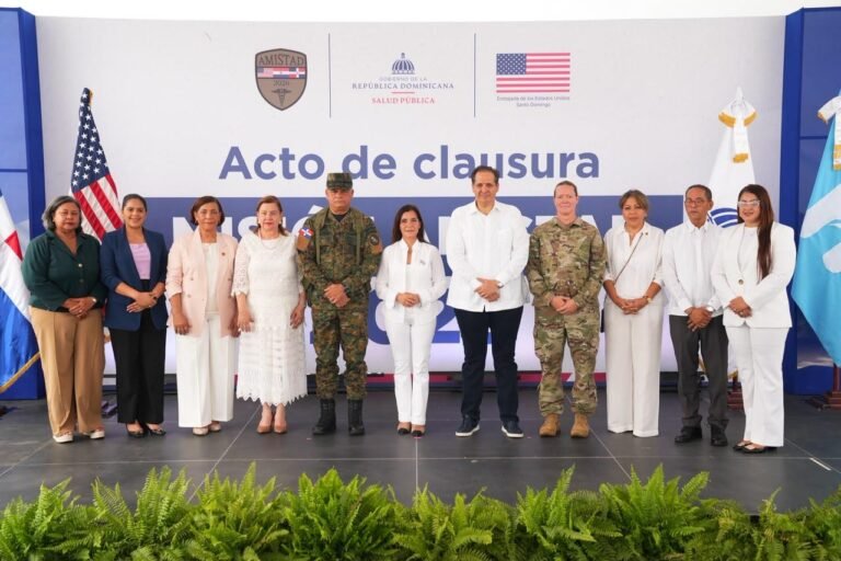 Ministerio de Salud y Comando Sur de los EE. UU. llevan servicios médicos gratuitos a 1,900 personas de La Vega