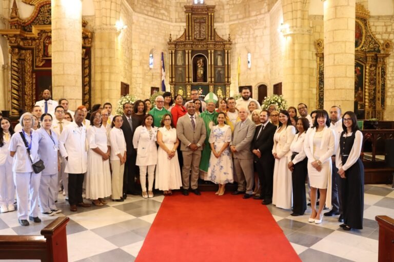 Hospital Darío Contreras celebra 66 años de servicio con emotiva jornada conmemorativa