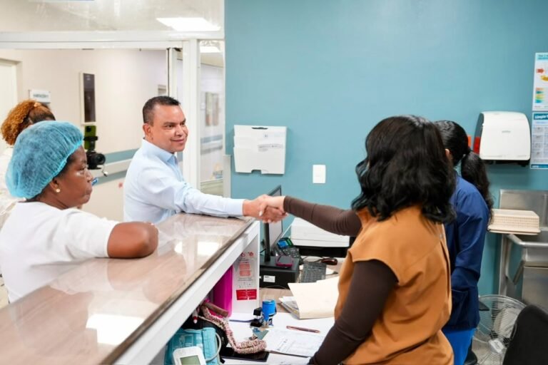 Red hospitalaria del SNS consolida la autosostenibilidad con más de 98 hospitales sin deudas