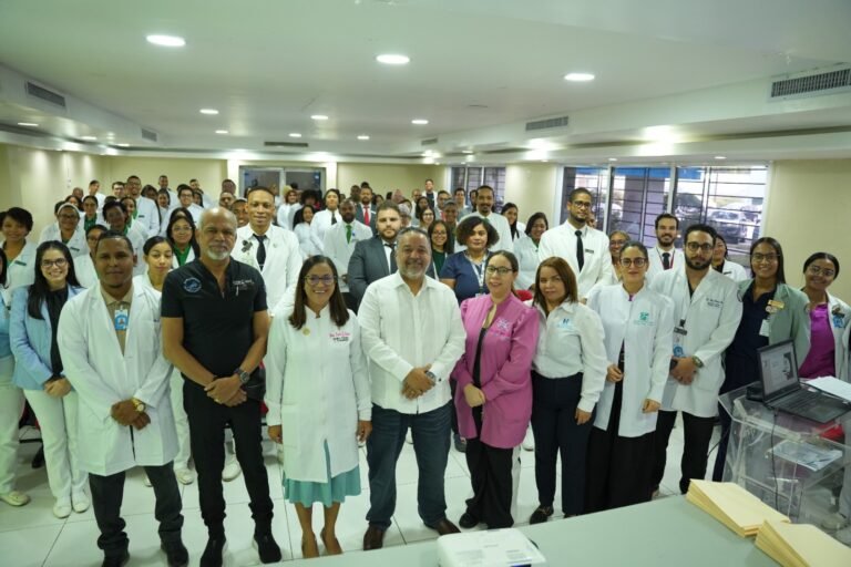 Hospital Moscoso Puello da la bienvenida a nueva promoción de médicos residentes
