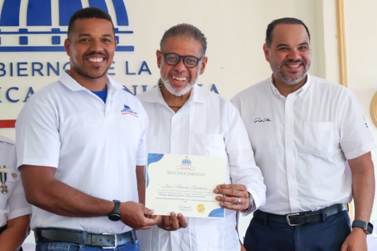 Desarrollo de la Comunidad promueve resolución de conflictos y mediación comunitaria en San Cristóbal