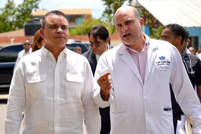 SNS trabaja en fortalecimiento de servicios públicos de salud en Santiago con remozamientos de hospitales y Centros de Atención Primaria 