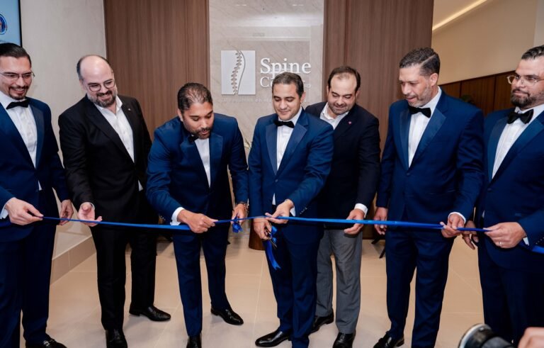 Spine Center abre en BlueMall: cuidado integral de la columna vertebral todo en un solo lugar